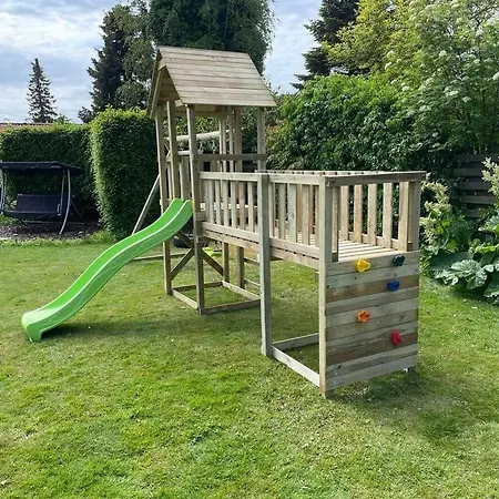 بيت للعطل R614-rodvig-stevns-strandvaenget-1 *